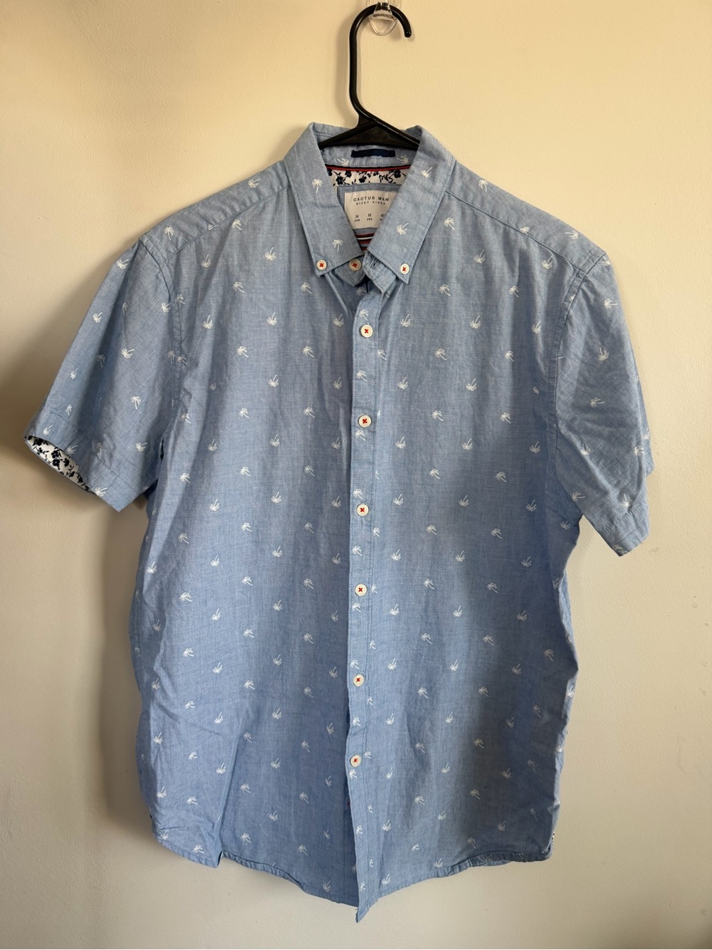 Cactus Light Blue Short-Sleeve Button-Down Shirt